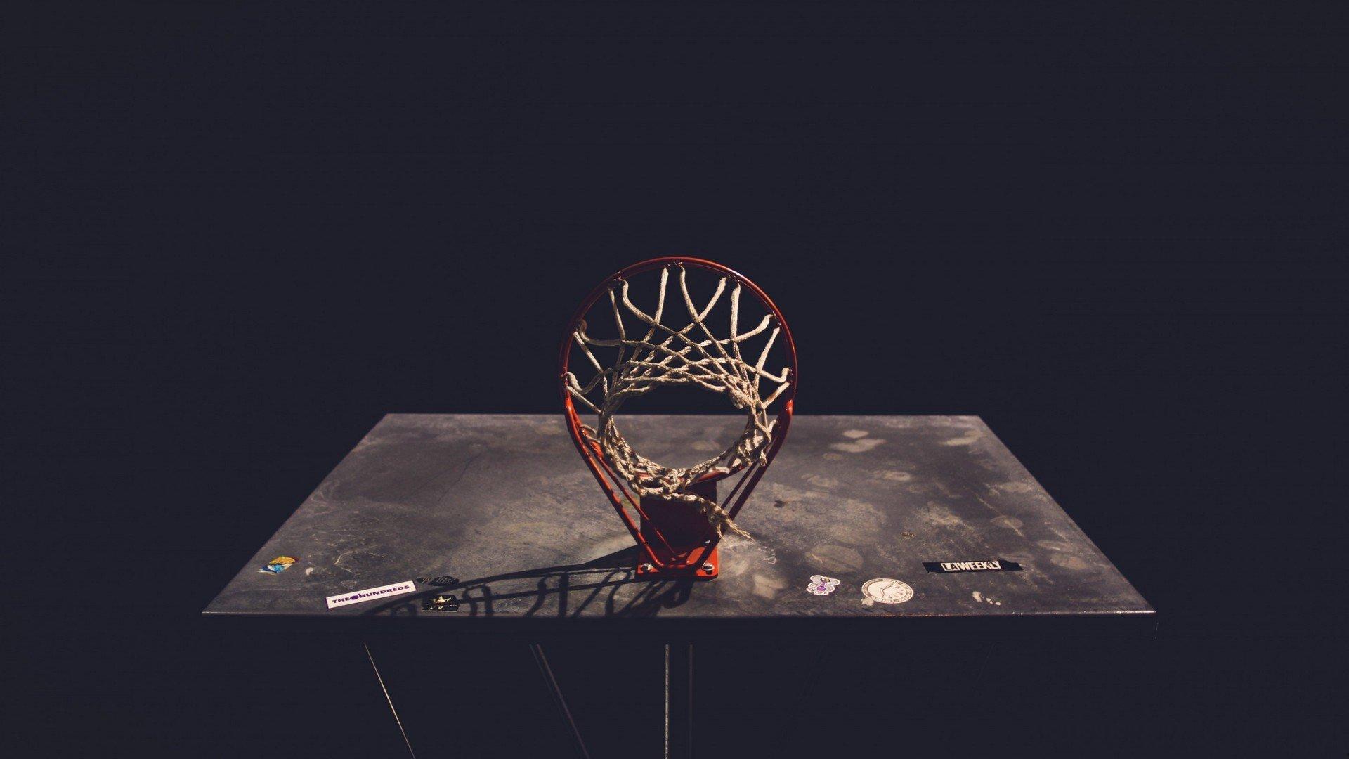 路威怒斥联盟双面人现象，太多人脚踏两条船 我只是被写进歌里