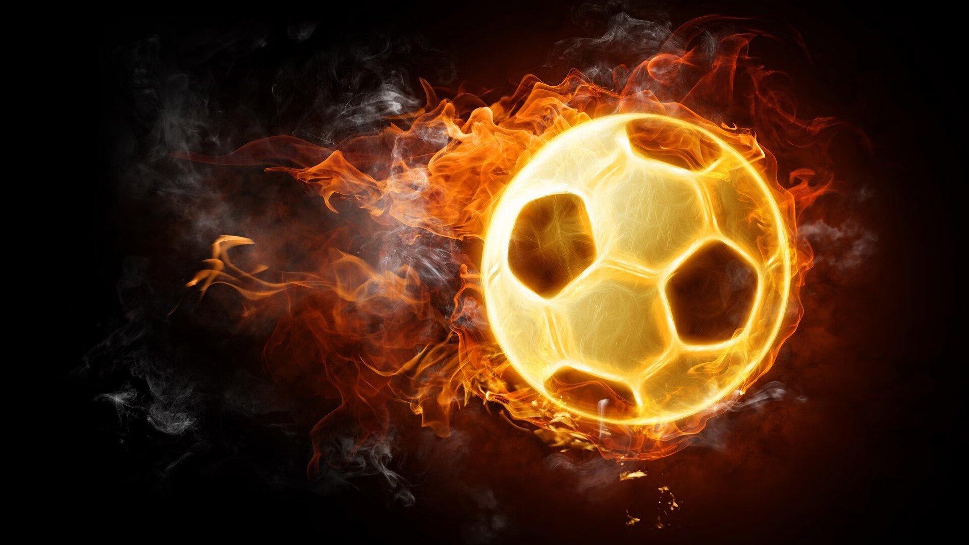 于帕梅卡诺坦承防守失误，法国后防线站位问题引发热议